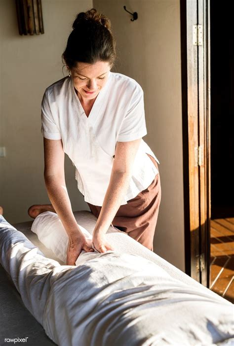Intimate massage Escort Esloev